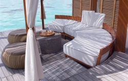 W Retreat